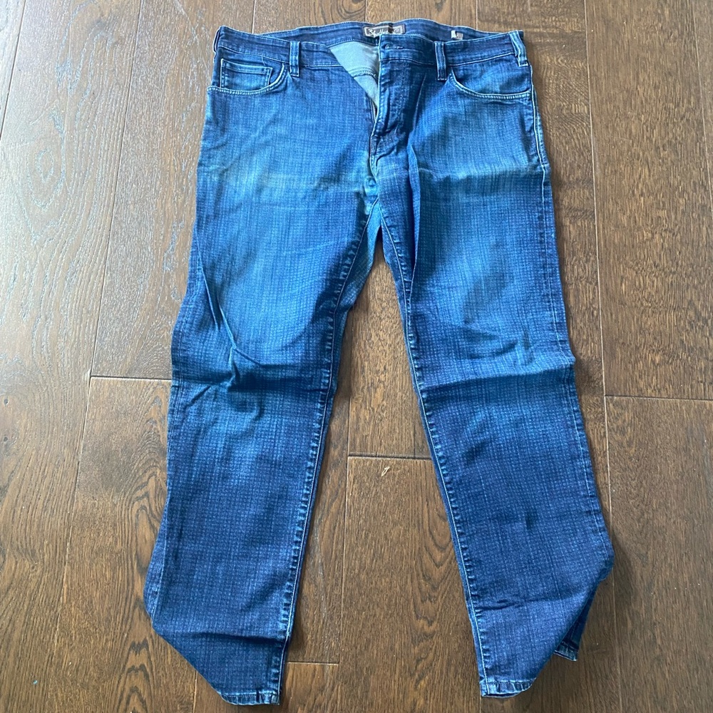 34 heritage stylish straight 38x32 Men's Blue Jeans
